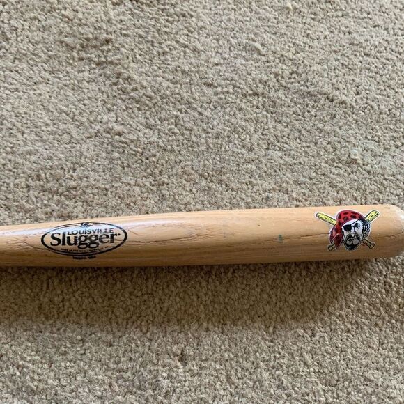 Pittsburgh Pirates Louisville Slugger 18” Wooden Baseball Bat - Picture 2 of 7